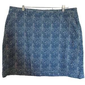Dockers skort blue paisley size large ?
